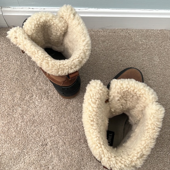 Sorel leather snow boots - Picture 3 of 3